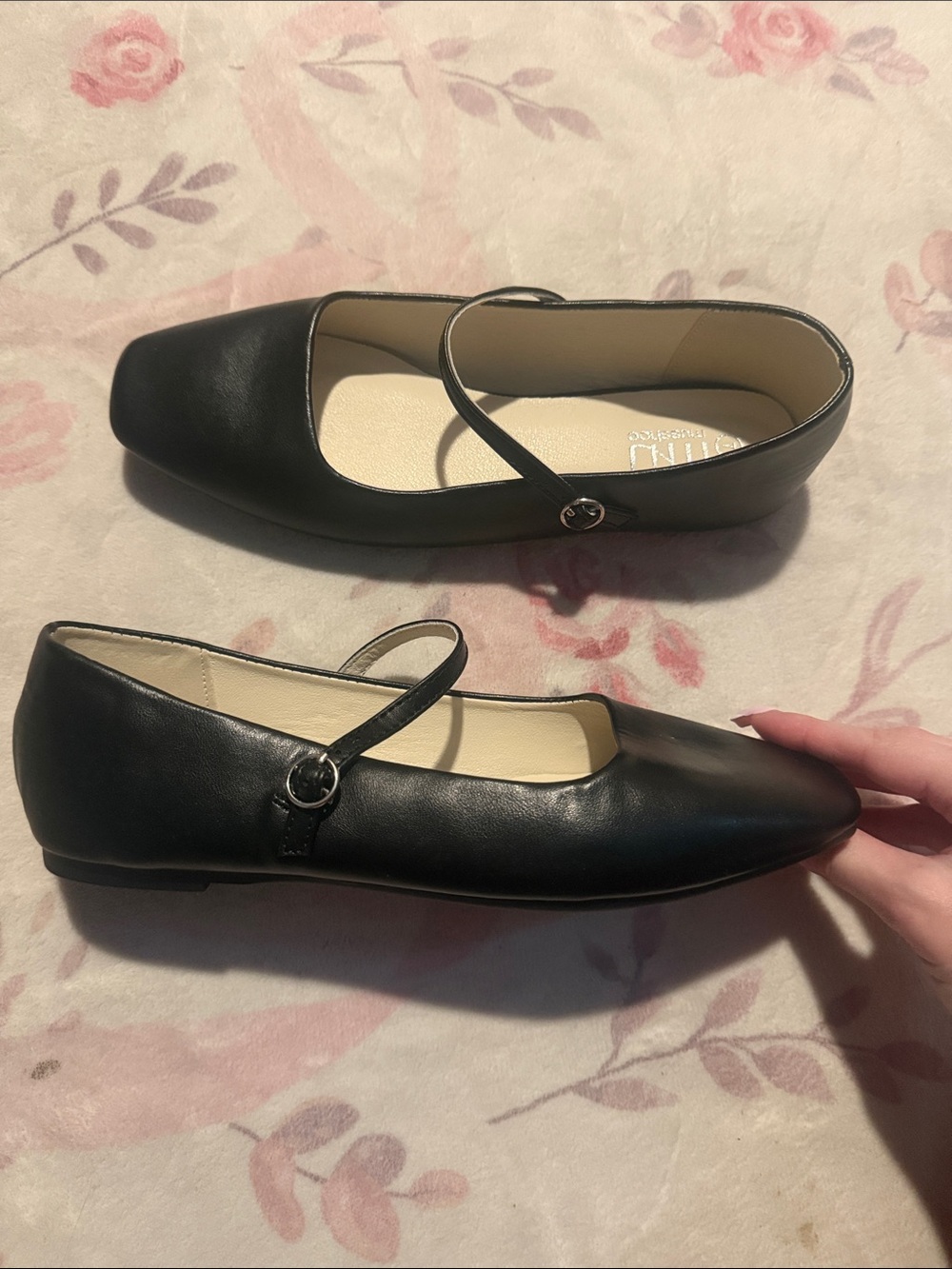 Like New Classic Black Mary Jane Flats